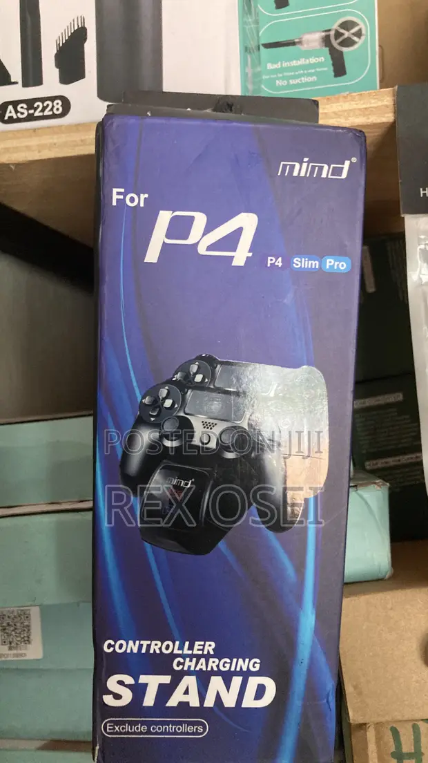 Dual Charging Dock for PS4 - 1