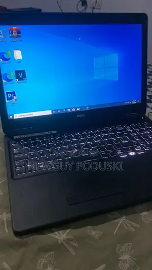 Dell Latitude 5590 Laptop - Intel Core i5, 8GB RAM, 500GB HDD