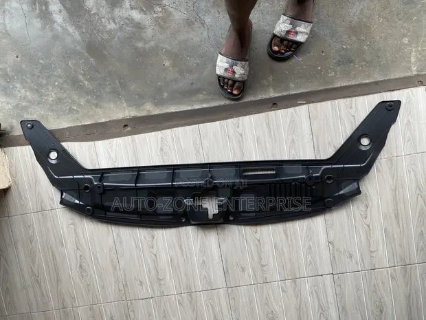Toyota Highlander Radiator Panel (2020-2023) - 1