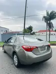 Toyota Corolla LE Eco 2019 - 4