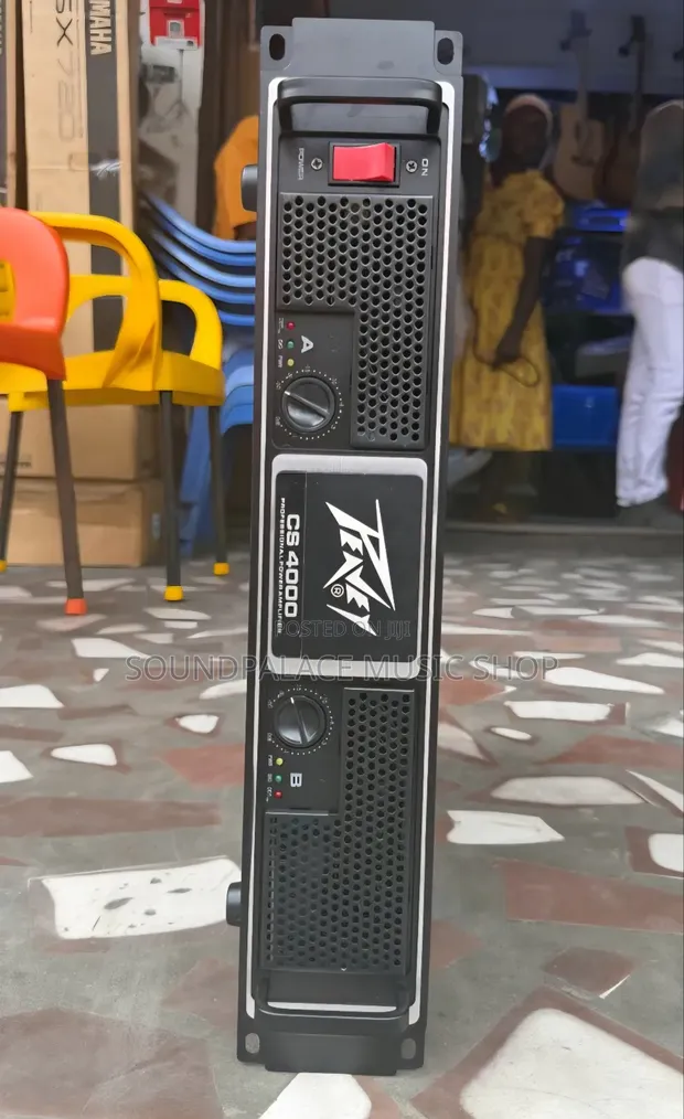 Peavey CS 4000 Professional Stereo Power Amplifier - 1