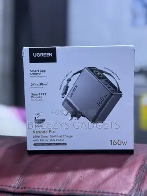 UGREEN 160W Smart Display GaN Charger with Retractable Cable