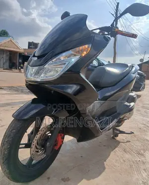 New Honda PCX 150cc Scooter - Black