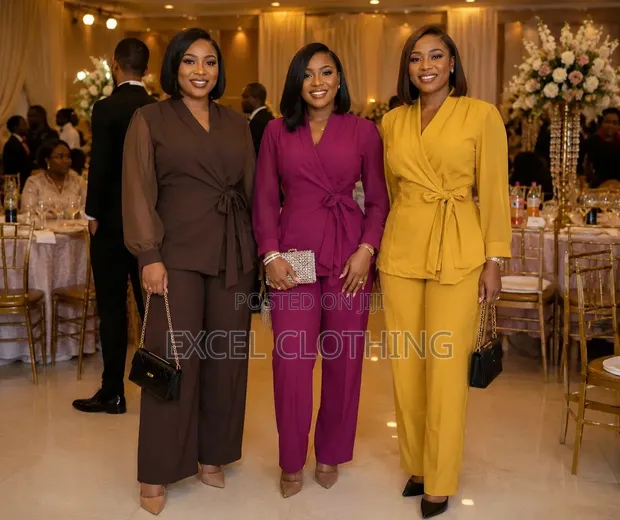Classic Ladies Blazer Suit - 1