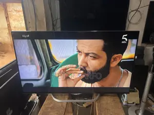 Frameless LG 49" Smart 4K TV