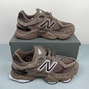 New Balance Classic Sneakers