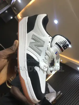 New Balance Sneakers - White Unisex Casual