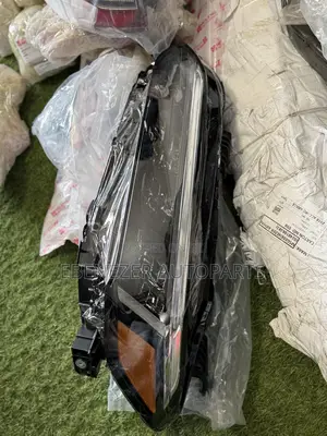 Honda Civic Headlights (2023-2026)
