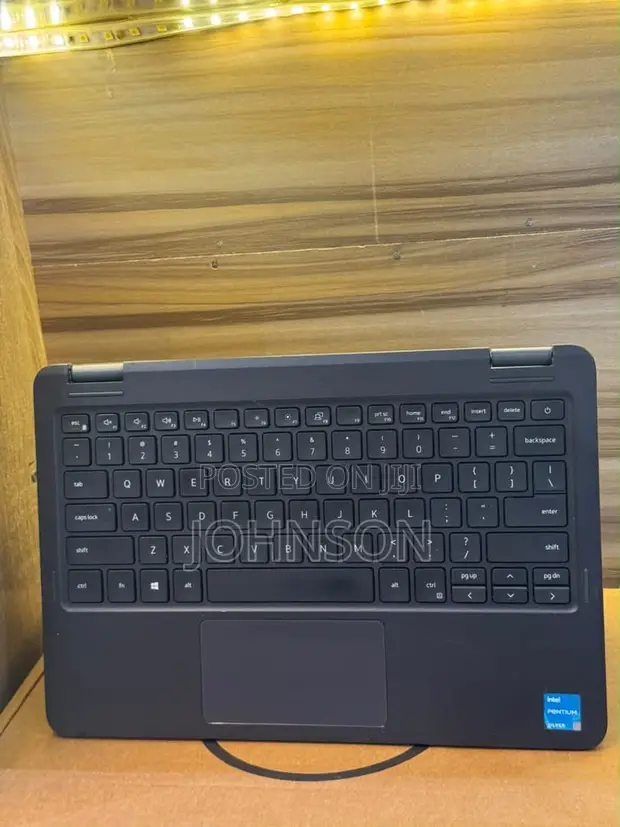 Dell Latitude 3120 Laptop - 8GB RAM, 128GB SSD, Touchscreen - 1