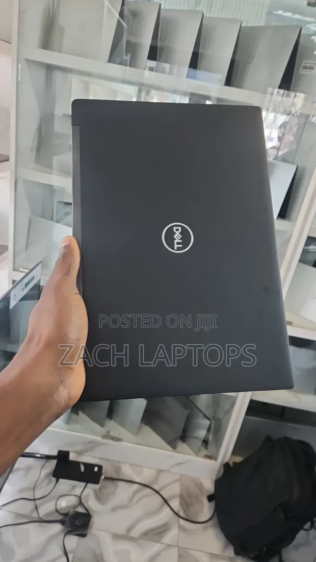 Dell Latitude 7290 Laptop - Intel Core i7, 8GB RAM, 256GB SSD - 1