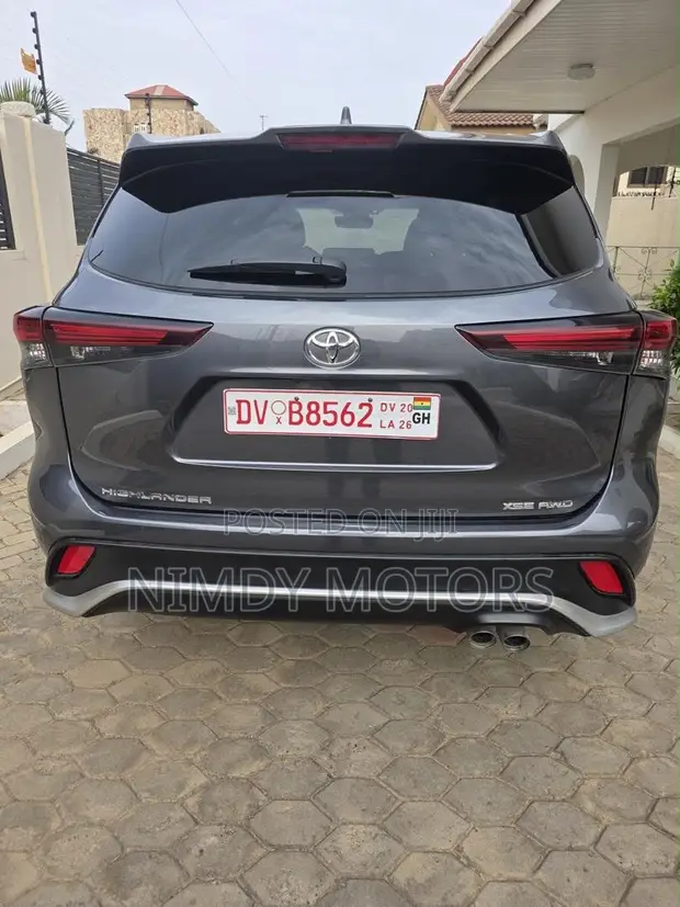 2024 Toyota Highlander XSE AWD Gray - 1