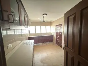 6 Bedroom House for Rent in Achimota