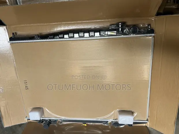 Nissan Hardbody Radiator (Water Tank) - 1