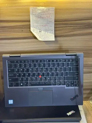 Lenovo ThinkPad X1 Yoga Laptop - Intel Core i7, 8GB RAM, 256GB SSD