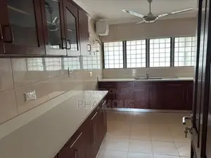 4 Bedroom House with Boys Quarters for Rent in Achimota