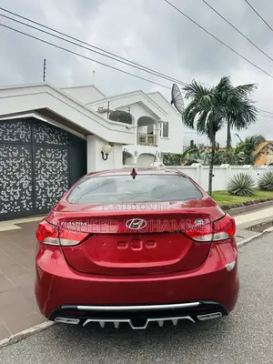 2013 Hyundai Elantra GLS Sedan FWD (1.8L)
