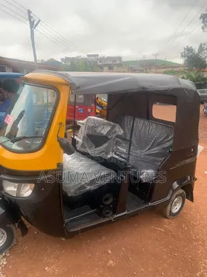 TVS HLX Plus ES 2025 Black
