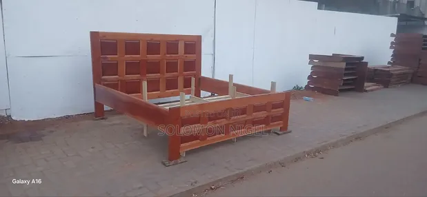 Wood-Mode Queen Size Bed Frame - 1
