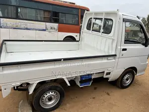 Daihatsu Hijet Mini Truck - 2001