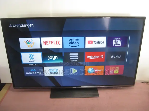 Panasonic Viera Smart TV TX-50CS520B - 1