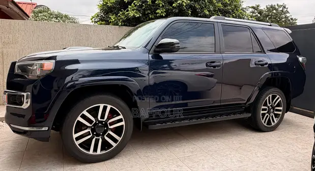 Toyota 4-Runner 2016 Blue - 1