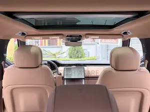 2025 Land Rover Range Rover Vogue
