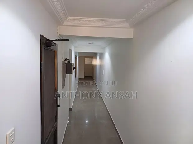 7 Bedroom House for Sale in Spintex - 1