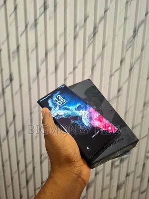 New Samsung Galaxy S22 Ultra 5G 128GB Black