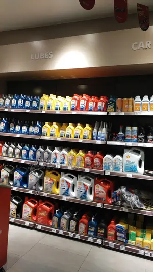 All Kinds of Engine Oil & Coolant Available