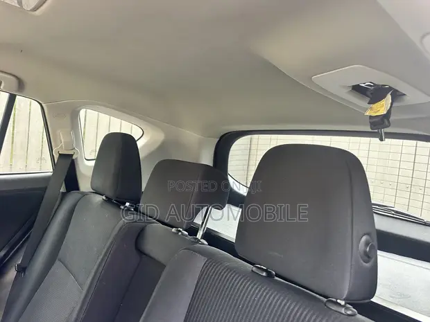 Toyota RAV4 2017 Gray - 1