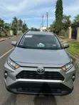 Toyota RAV4 XLE AWD 2019 Silver - 2