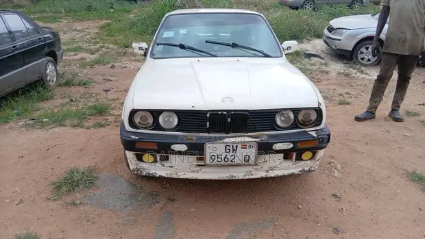BMW 316i 1995 White - 1