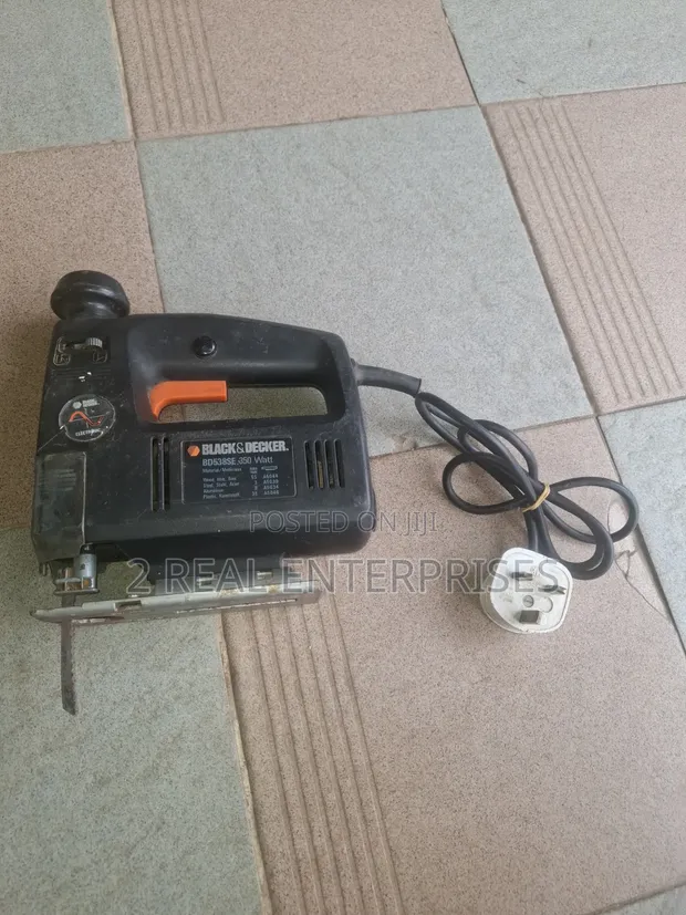Black & Decker BD538SE 350W Electronic Jigsaw - 1