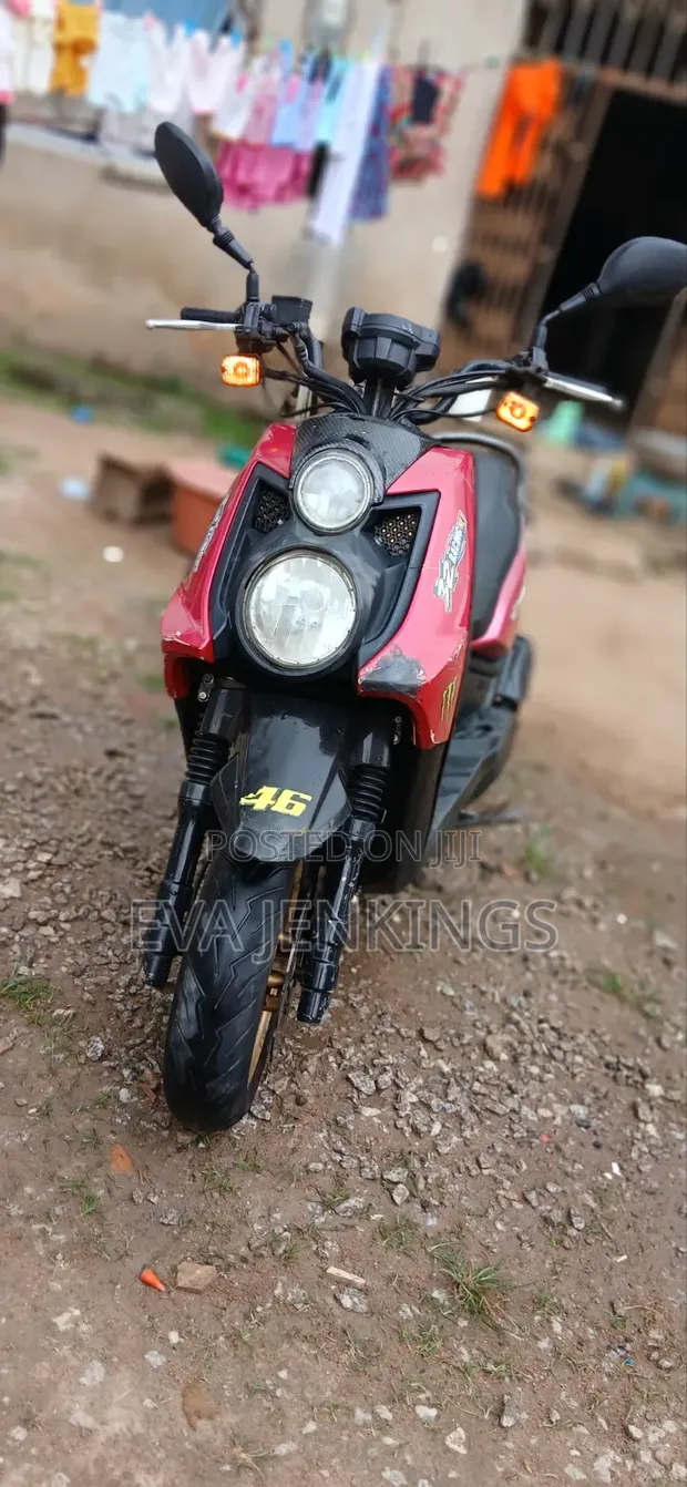 Yamaha Scooter 2022 Red - 1