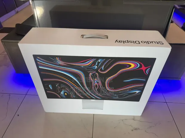 27" Apple Studio Display - 1