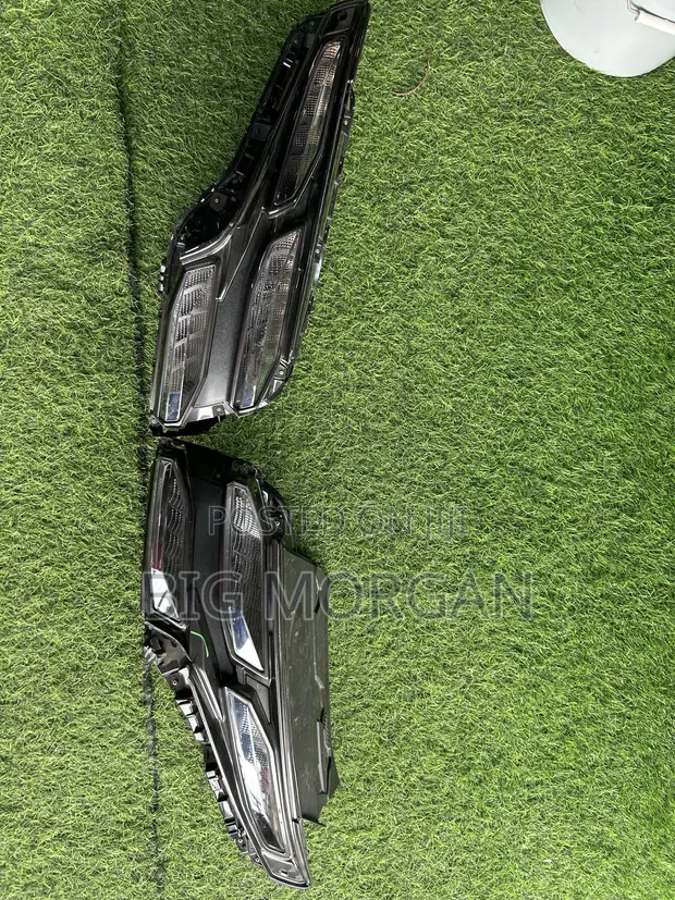 Hyundai Tucson 2024-2025 Headlight (Upper) - 1