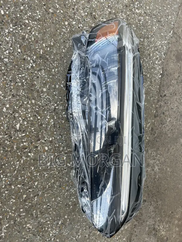 Honda Accord Headlight (2018-2022) - 1