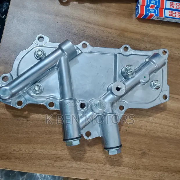Nissan Hardbody TD27/QD32 Oil & Water Coolant - 1