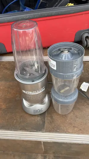 NutriBullet Pro 900-Watt Blender Base with 3 Cups