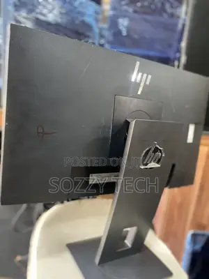 HP EliteDisplay E233 24-Inch LED Monitor