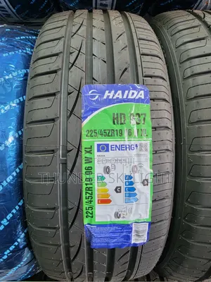 Haida HD937 225/45ZR19 96W XL Performance Tyre