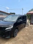 Toyota Voxy 2018 Black - 3