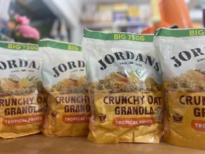 Jordans Crunchy Oats with Tropical Fruits 750g