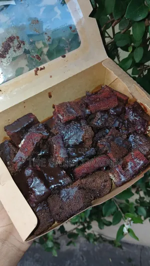 Brownie Bites with Melted Chocolate