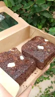 Cookies & Cream Brownies - 4