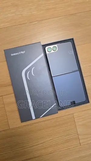 New Samsung Galaxy Z Flip7 512GB Black