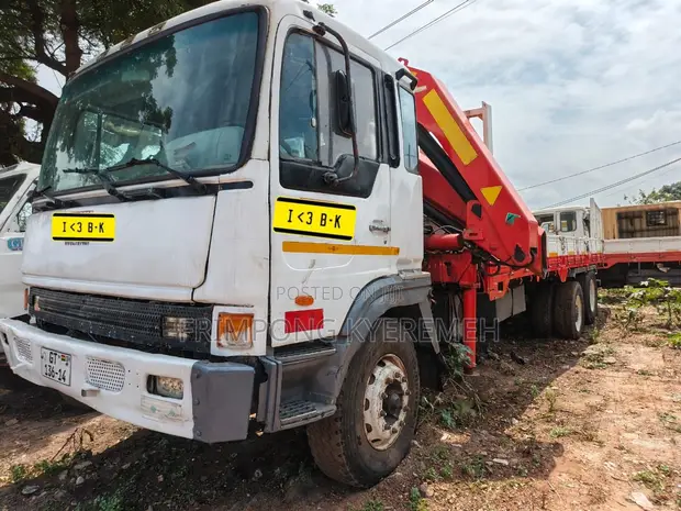 Hyundai Knuckle-Boom Crane (6 Tons) - 1