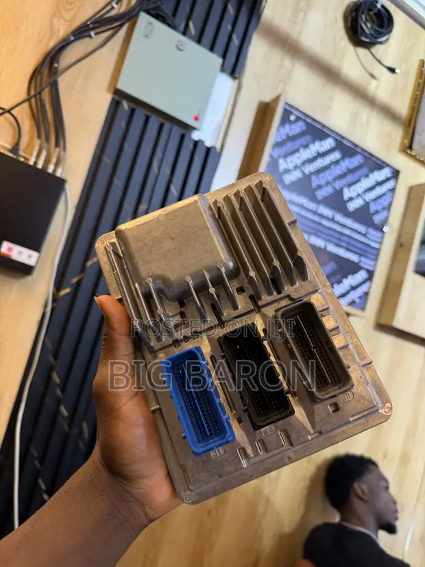 Chevrolet Equinox Control Board 2018-2022 - 1