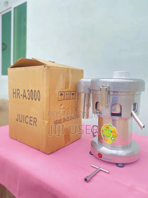 Used A3000 Commercial Juicer - 1