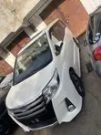 Toyota Noah 2.0 FWD (8 Seater) 2015 White - 4
